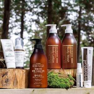 Arboretum gel douche naturel à l'extrait de cyprès sans sulfate nettoyant à base de plantes pour peaux sensibles hydratant et apaisant - Product Image 5