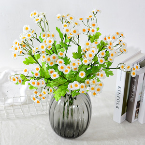 Bouquet de marguerites artificielles Flower Delight, fleurs en soie réalistes, blanches, décoration de mariage et de maison, style hollandais - Product Image 1