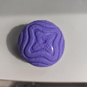 Adorable Pelota de Peluche con Cara de Pom Pom, Bola de Pelusa Milagrosa para Aliviar el Estrés, Juguete Blandito Schylling NeeDoh Flower Power - Product Image 6