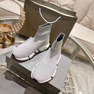 Chaussures de sport décontractées de luxe, neuves, de créateur, sur mesure, avec une bonne respirabilité, des propriétés antidérapantes et une grande durabilité. - Product Image 2