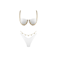 Ensemble de bikini bandeau blanc sexy pour femme avec détail chaîne coquillage et coupe haute, maillot de bain deux pièces