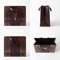 Sac shopping en papier brun foncé de luxe personnalisé avec logo en feuille d'or, ruban et poignée, emballage cadeau pour boutique