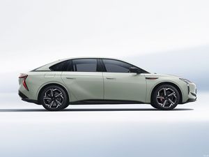 Eh7 Hongqi รถซีดานไฟฟ้า5-Seater ความเร็วสูงรถพลังงานใหม่พร้อมระบบบังคับเลี้ยวซ้าย4x4รถตู้ไฟฟ้าระบบขับเคลื่<span class=keywords><strong>อน</strong></span>4 - Product Image 6