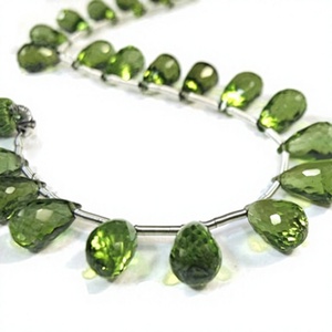 Cuentas de Peridoto Verde Natural de 6x8mm en Forma de Lágrima, Certificadas por Terceros, Venta al Por Mayor, Joyería Gopika Exports - Product Image 2
