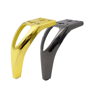 Pieds <span class=keywords><strong>de</strong></span> canapé en métal en fer laminé à froid <span class=keywords><strong>doré</strong></span> Pieds <span class=keywords><strong>de</strong></span> support <span class=keywords><strong>de</strong></span> meuble TV Pieds <span class=keywords><strong>de</strong></span> salle <span class=keywords><strong>de</strong></span> bain et <span class=keywords><strong>de</strong></span> <span class=keywords><strong>table</strong></span> basse Pieds <span class=keywords><strong>de</strong></span> <span class=keywords><strong>table</strong></span> <span class=keywords><strong>de</strong></span> <span class=keywords><strong>chevet</strong></span> - Product Image 1