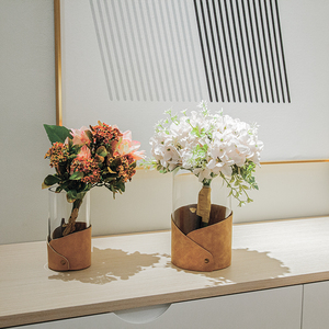 Vases cylindriques en verre transparent pour la décoration intérieure, style chambre à coucher, avec enveloppe en cuir pour chaussures - Product Image 5
