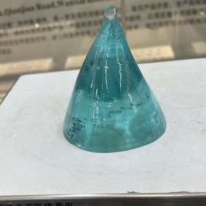 Lab Grown Paraiba YAG Yttrium Aluminio Garne Piedra preciosa Material en bruto sin cortar Piedra de Paraiba - Product Image 3