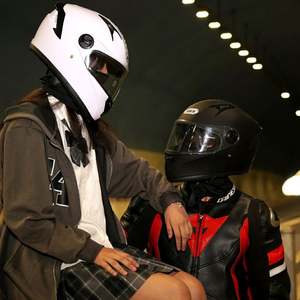 Casco de Motocicleta de Doble Lente para Hombre y Mujer, Casco para las Cuatro Estaciones, Casco de Conducción, Transfronterizo - Product Image 4