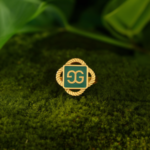 แหวนแฟชั่น สแตนเลสสตีล 316L ชุบทอง PVD สีเขียวเคลือบเงา ดีไซน์โลโก้ GG เครื่องประดับโดดเด่น - Product Image 3