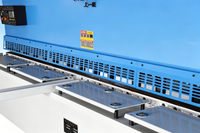 QC12Y12x2500mm |   Mesin Pemotong Hidrolik Balok Pendulum CNC untuk Lini Produksi Industri