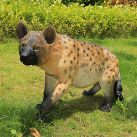 Sculpture d'hyène en résine réaliste grandeur nature pour la décoration de jardin et de parc en plein air, nouvelle collection 2024