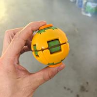 Balle anti-stress imprimée en 3D à presser et à tourner, jouet sensoriel de bureau à double mode de rotation gyroscopique pour enfants et adultes