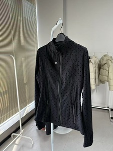 Top Sportivo da Donna S33 con Colletto Imbottito a Pois, Aderente ed Elasticizzato per Yoga, con Maniche Lunghe - Product Image 2