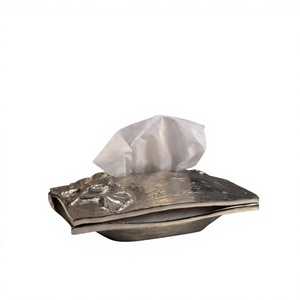 Caja de pañuelos metálica de lujo con acabado texturizado decorativo para una decoración elegante en el hogar, la oficina o el hotel. - Product Image 1
