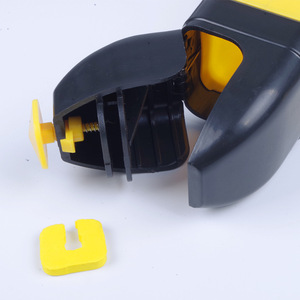 Alimentateur de pêche en plastique ABS durable pour l'apport d'appâts en eau profonde et la pêche au fond à longue portée - Product Image 1