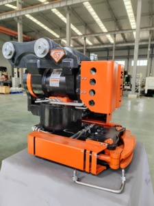 Rotador Inclinable GJTR 1600 para Excavadoras Mini de 18-22 Toneladas, Rotador Multifunción con Enganche Rápido - Product Image 4