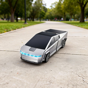 Vente flash : Voiture de course télécommandée 2,4 G rechargeable avec musique et lumière, transformation à une touche, 4 canaux, pour intérieur/extérieur, pour enfants - Product Image 3