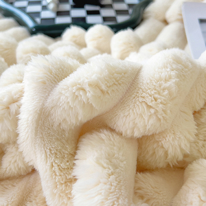 Chăn lông thỏ mềm mại và dày dặn cho mùa đông, chất liệu nhung san hô giả, chất liệu polyester, kiểu Raschel, dùng cho văn phòng - Product Image 4