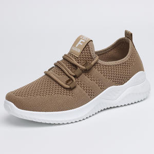 Chaussures de sport pour femmes, respirantes, confortables, semelle souple, tricotées, légères, style basket-ball, maille ajourée, plates, pour l'été - Product Image 5