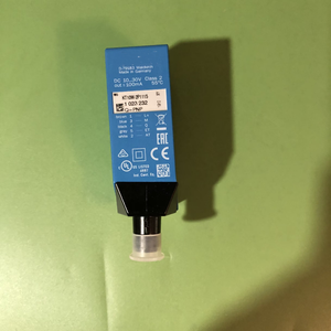 เซ็นเซอร์ตรวจจับสี SI&CK KT10W-2P1115 หมายเลขชิ้นส่วน 1028232 ได้รับการรับรองมาตรฐาน CE สำหรับสายการพิมพ์บรรจุภัณฑ์ เซ็นเซอร์วัดความคมชัด - Product Image 3