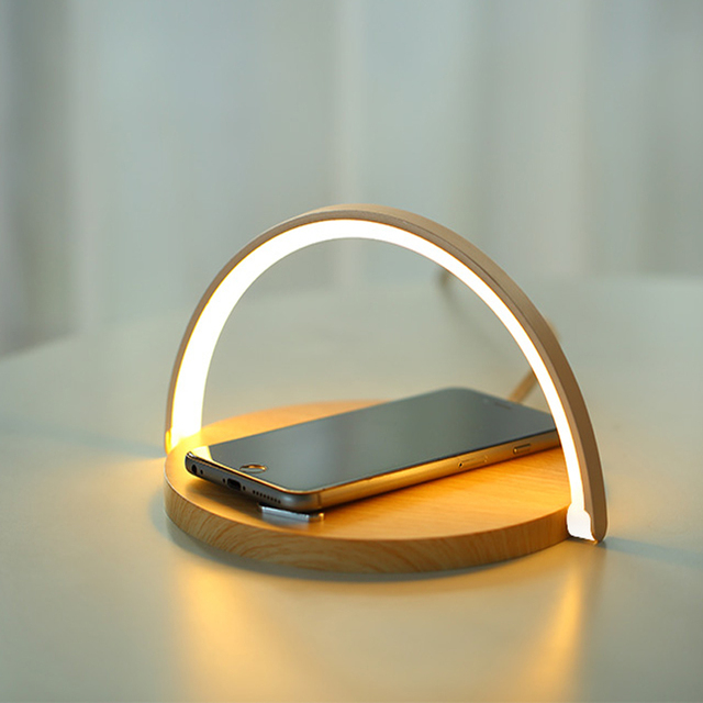 New Creative Desk Lamp Wireless Charger case for iPhone for Samsung for xiaomi Wireless Charger with Lamp