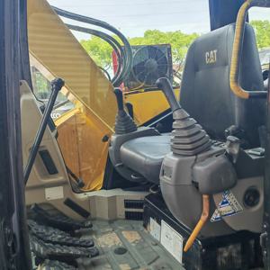 Mini-excavatrice Caterpillar Cat308D/E2 d'occasion, 8 tonnes, modèle 2022, capacité de la benne de 0,33 m, moteur hydraulique, pompe à engrenages, roulement d'origine - Product Image 6