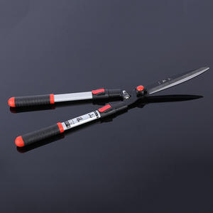 กรรไกรตัดหญ้าแบบยืดหดได้ Mountain Vine ใบมีดเหล็กอัลลอยด์รูปตัววี ปรับความยาวได้ 215 มม. ด้ามจับสีดำ สำหรับตัดแต่งสวน - Product Image 1