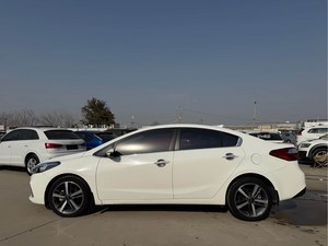 รถยนต์มือสอง Kia K3 Sedan ปี 2017 เครื่องยนต์ 1.6 ลิตร เกียร์อัตโนมัติ รุ่น GLS เบาะผ้า 4 ประตู พวงมาลัยซ้าย ส่งออกขายส่ง ปี 2017 - Product Image 6