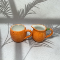 Mug de Noël en céramique grès de conception européenne moderne, tasse créative en forme de fruit avec couleur personnalisée pour cadeaux à domicile