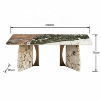 Table à manger de luxe en marbre vert diamanté Pandora, plateau en quartzite exotique, base sculpturale, mobilier de villa