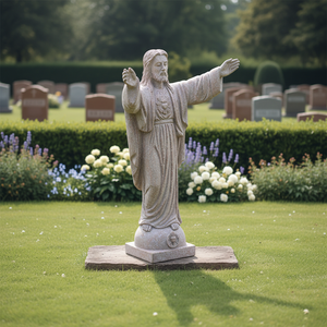 Estatua Clásica del Sagrado Corazón de Jesús, Granito Rojo de la India, 24 Pulgadas de Alto - Product Image 1