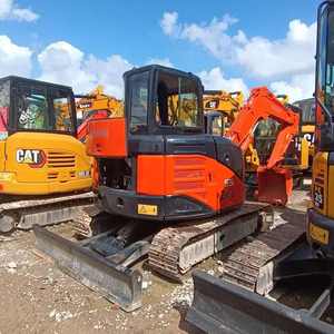 Mini-excavatrice Hitachi ZX55 d'occasion du Japon, 5 tonnes, moteur Yanmar, boîte de vitesses PLC, hydraulique, stabilité excellente, état impeccable - Product Image 4