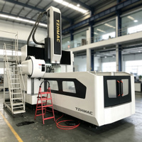 Machine de fraisage à portique sur mesure, grande taille, déplacement axial de 3 m, tolérance de 0,01 mm pour l'aérospatiale et l'automotive