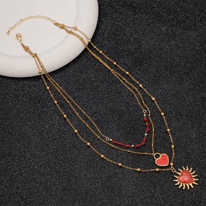 Collar <span class=keywords><strong>de</strong></span> Moda con Colgante <span class=keywords><strong>de</strong></span> Corazón Sagrado con Esmalte Rojo Rubí y Baño <span class=keywords><strong>de</strong></span> <span class=keywords><strong>Oro</strong></span> <span class=keywords><strong>de</strong></span> 18K sobre Acero Inoxidable para Mujer - Product Image 4