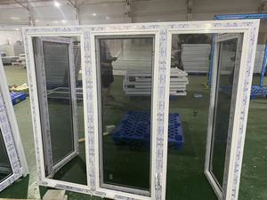 Collezione di pannelli in plastica per finestre con telaio in PVC a 3 pannelli - Product Image 2