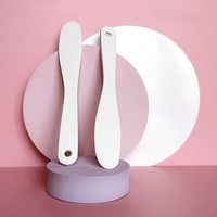 2022 vente en gros, Mini spatule en plastique pour le visage, applicateur de soins de la peau, ronde et moderne, personnalisée, fournie librement, KJ