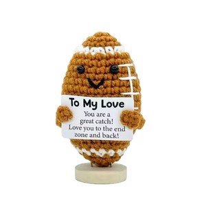 Muñeco de Ganchillo Hecho a Mano de Algodón - Regalo de San Valentín o Cumpleaños para Hija, Padres de Acuerdo - Divertido y Lindo Te Amo Papá, Regalo Único de Fútbol - Product Image 3