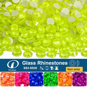 OLeeya Strass en verre à dos plat SS3, petite taille, en stock, non thermocollants, pour la décoration DIY et l'artisanat - Product Image 1