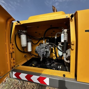 Excavatrice d'occasion Volvo EC210 de 21 tonnes en bon état, efficace pour les projets de construction, avec certification CE EPA, excavatrice d'origine - Product Image 4