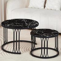Ensemble de tables d'appoint modernes et épurées avec plateau en marbre, tables basses gigognes en métal doré pour salon et mobilier de maison