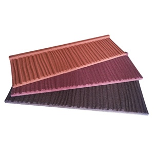 Tuiles de toit en métal revêtues de pierre de haute qualité Grain de bois/carreaux/carreaux romains Matériau de construction de nouvelle maison moderne - Product Image 4
