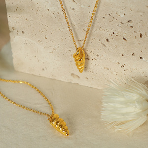 Collar en espiral con colgante de concha, chapado en oro de 18 quilates, cadena de acero inoxidable para clavícula, para mujer - Product Image 3