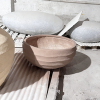 Pot de fleurs de jardin en GRC (ciment renforcé de fibres) circulaire surdimensionné, élégant et personnalisable en gros