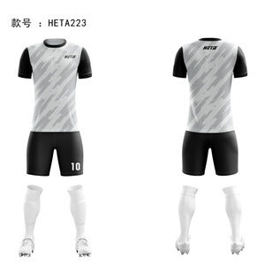 เสื้อฟุตบอลทีมคุณภาพสูง ขายส่ง พิมพ์โลโก้แบบซับลิเมชั่นตามสั่ง เสื้อฟุตบอลย้อนยุคสำหรับผู้ชาย - Product Image 4