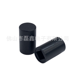 Bouton de potentiomètre noir Leixin, capuchon 6,5*11 mm, trou carré 3,3 mm, montage sur panneau, interface humaine - Product Image 1