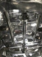 Machine de fabrication cosmétique, mélangeur de crème 100L-10000L SUS304, homogénéisateur émulsifiant sous vide à moteur pour l'alimentation et les produits chimiques