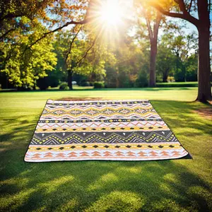 Campingmatte tragbare Tote Frühjahr Sommer Picknickdecke karierte Strand-Camping-Wasserdichte Sanddichte Outdoor-Decke