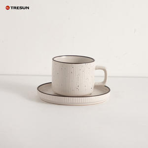 ชุดอาหารเย็น 4 ชิ้น ทำจากเซรามิกเคลือบสีด้านสไตล์โมเดิร์นคลาสสิก ทนความร้อน ใช้งานได้ทุกวัน ประกอบด้วยจาน ชาม และถ้วย - Product Image 3