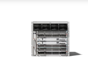 Routeur de périphérie <span class=keywords><strong>SD</strong></span> <span class=keywords><strong>WAN</strong></span> d'entreprise C8300-1N1S-6T 1RU avec 6 ports 1GE, 1 emplacement SM, 1 emplacement NIM, NGFW intégré et double alimentation - Product Image 3