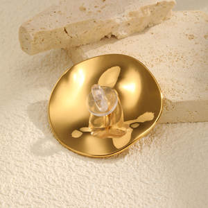 Broche mode simple or pour femme en acier inoxydable modèle rond irrégulier lisse - Product Image 4